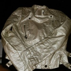 Metallic jacket
